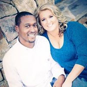 Sarah Steele's photo