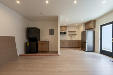 Minimalist living room photo in San Francisco