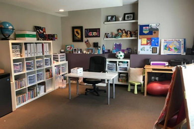 Home office - home office idea in Calgary