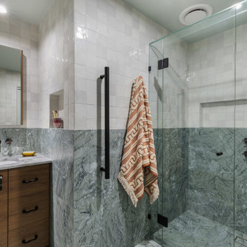 Swift St - Main Bathroom