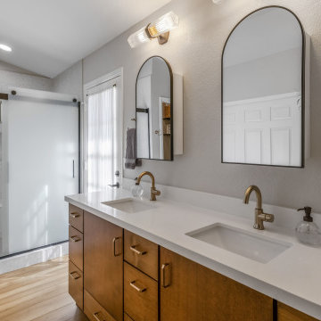 Eric & Jeni's Master Bathroom Makeover