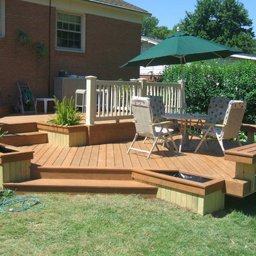 Multilevel deck