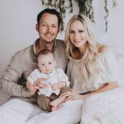 Sarah Armel's photo