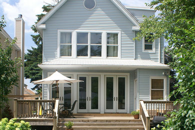 Inspiration for a transitional exterior home remodel in Chicago