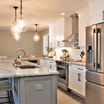 Fabuwood Onyx Kitchen by Lauren