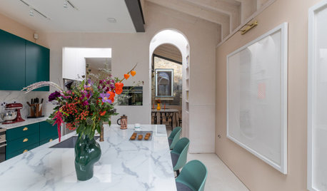 Houzz Tour: A Period House is Reimagined with a Central Courtyard