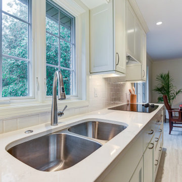 Modern Kitchen Champaign