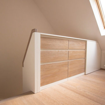 Treppe mit Einbauschrank