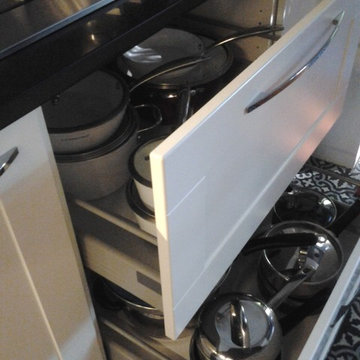 Pots and pans storage/drawers