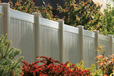 Inspiration for a backyard landscaping in Hawaii.