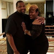 Shana Moore's photo