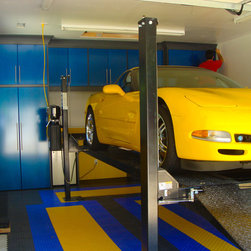 Corvette home - Closet Organizers