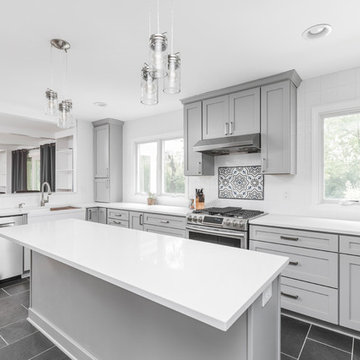 Deerfield Modern Kitchen