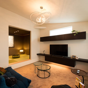 暮らしを彩るアイテムに囲まれた上質なデザインの家