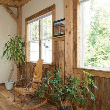Williamsburg Timber Bonus Room