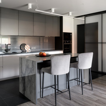 Квартира с гардеробной для коллекции кроссовок