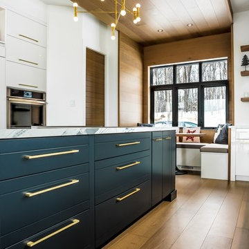 Custom Transitional Kitchen - Glossy White Polymer & Blue HDF