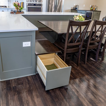 Large Farmhouse Kitchen with L-Shaped Island