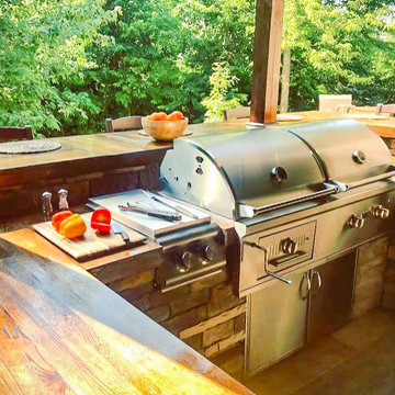 Wonderful Wood Counter Tops and Grill