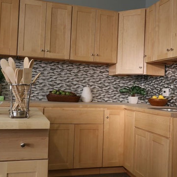 Findley & Myers Soho Maple Kitchen Cabinets