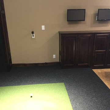 GOLF SIMULATOR ROOM