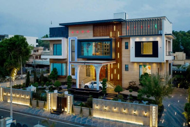 Exterior home idea in Other