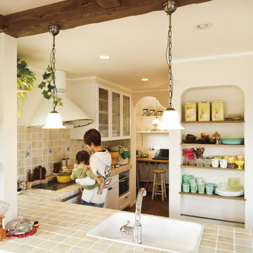 中庭のあるスキップフロアの家