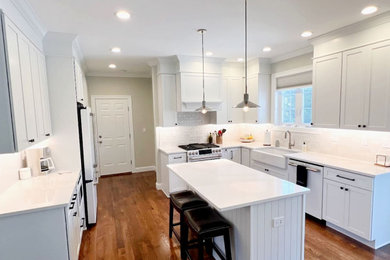 Example of a transitional kitchen design in Bridgeport