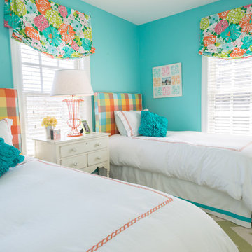 Teen girls bedroom