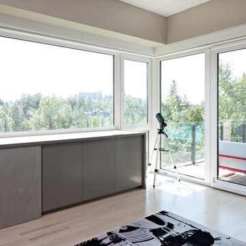 Cliff Bungalow House