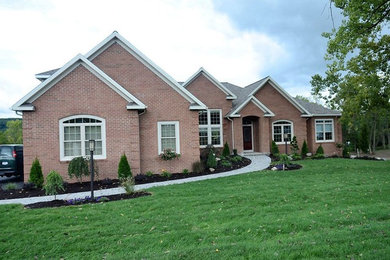 Inspiration for a craftsman exterior home remodel in New York