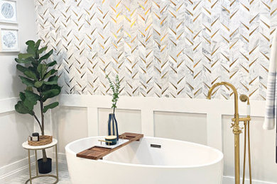 Example of a transitional bathroom design in Philadelphia