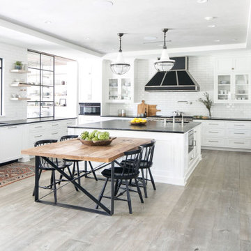 Modern Farmhouse in La Canada Flintridge