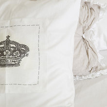 Cottage bedding ideas