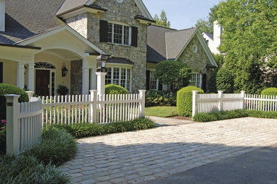 Chestnut Hill Fence with Radius Section