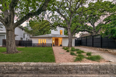 Inspiration for a contemporary home design remodel in Austin