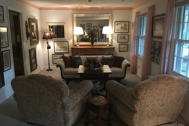 Inspiration for a shabby-chic style entryway remodel in Atlanta