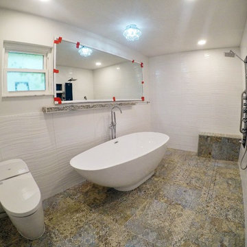 BARRIER-FREE MASTER BATHROOM
