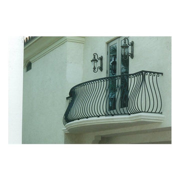 Exterior railing