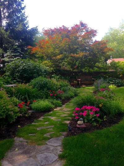 Unwind With 30 Gorgeous Garden Retreats