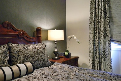 Inspiration for a mid-sized timeless master bedroom remodel in New York
