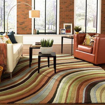 Area Rug, Floor Lamp, Artwork,. Accents & Pillows