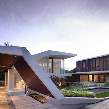 Andrew Road 3 storey Bungalow