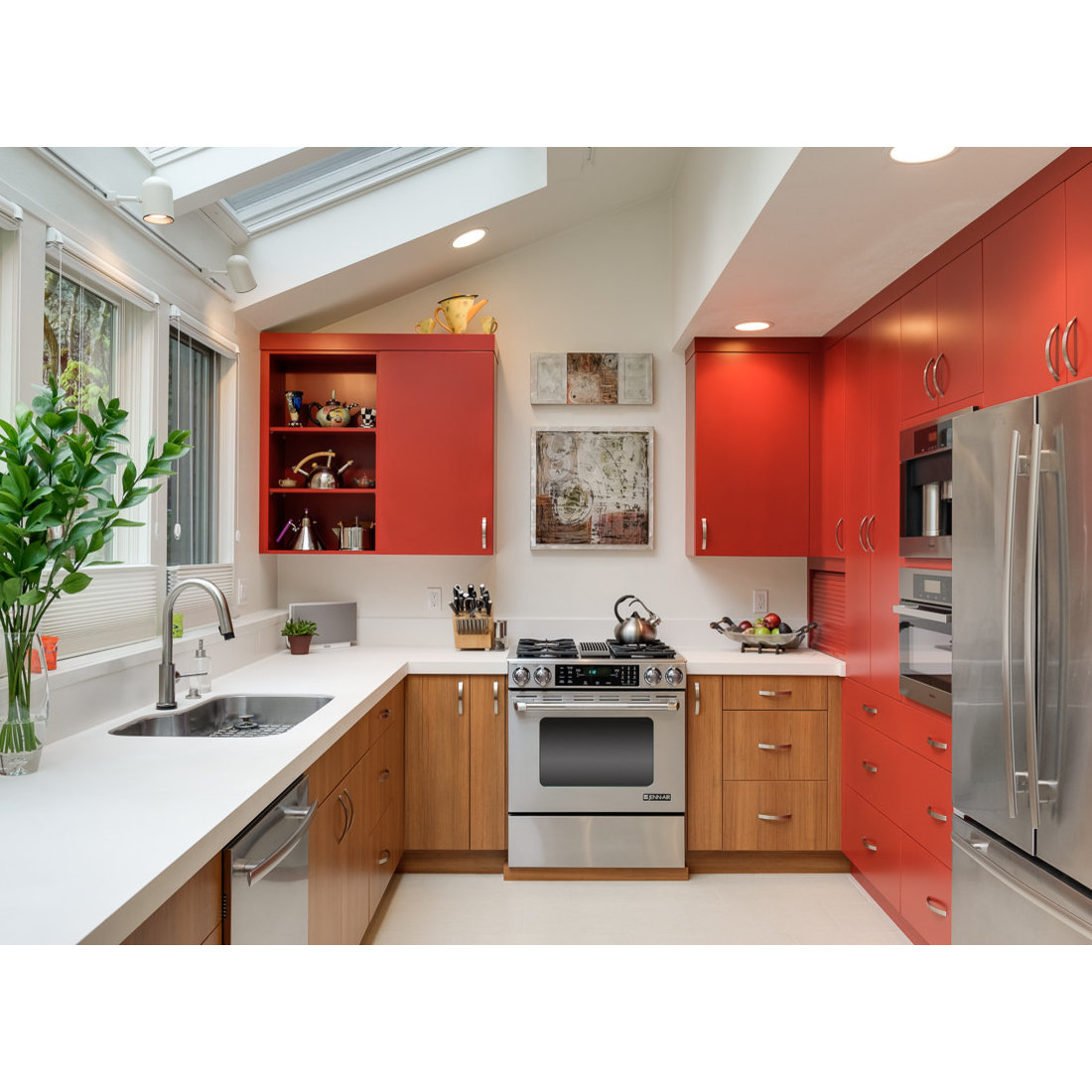 Colony Drive Kitchen