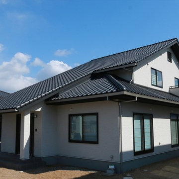 こだわり書斎のある大屋根の家