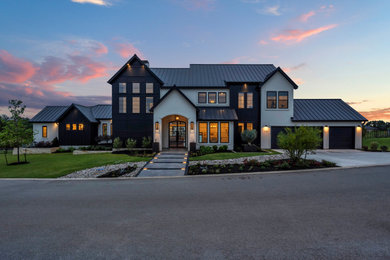 Inspiration for a contemporary exterior home remodel in Austin
