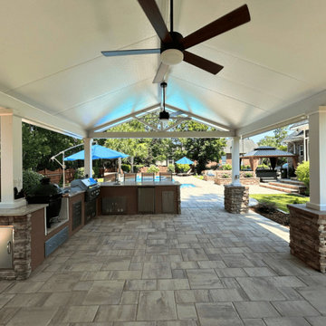 Paver Patio with Outdoor Kitchen – Summerville, SC