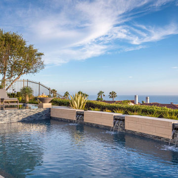 COASTAL CONTEMPORARY POOL AND SPA