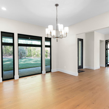 Dining Room/Entry View