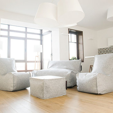 SITTING ROOM. THE APARTMENT THAT LIGHTENS YOU UP